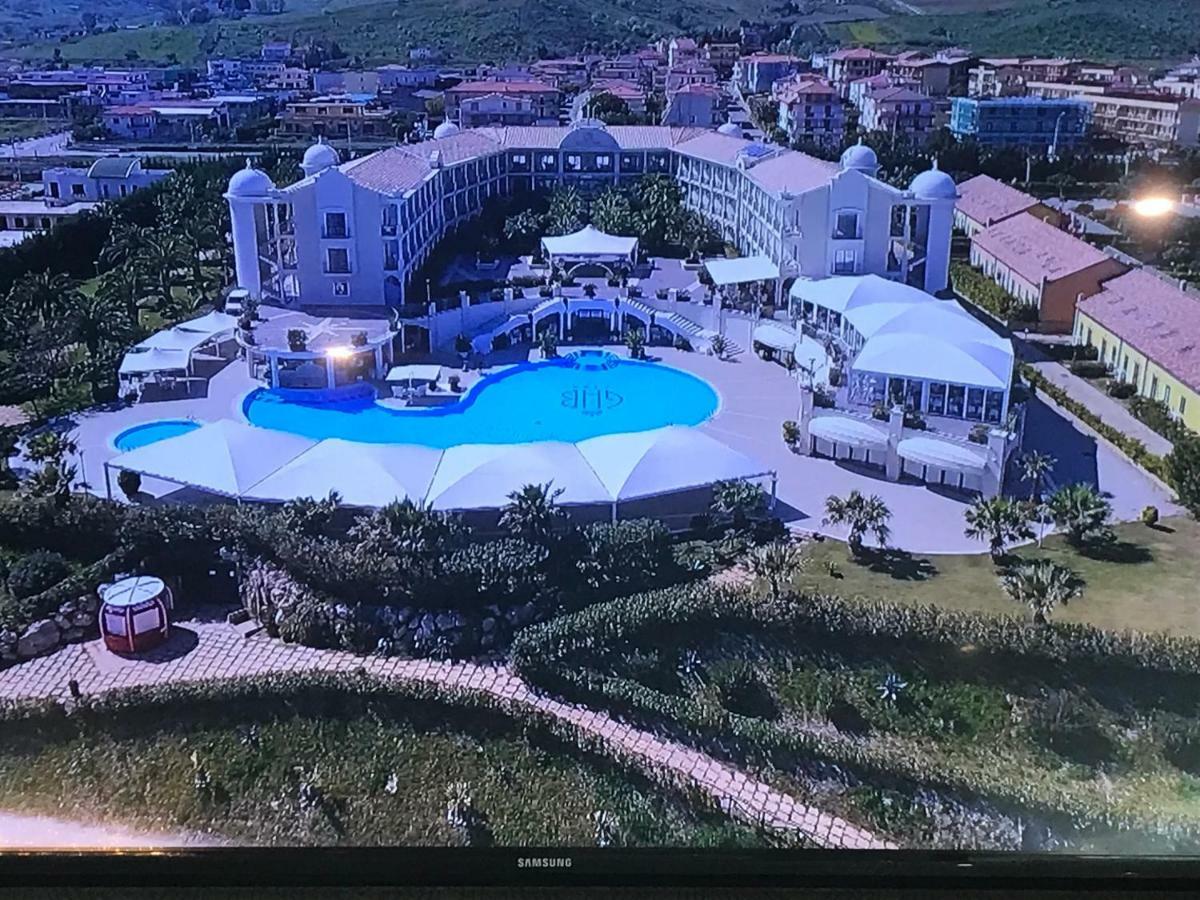 Grand Hotel Balestrieri Torre Melissa Luaran gambar