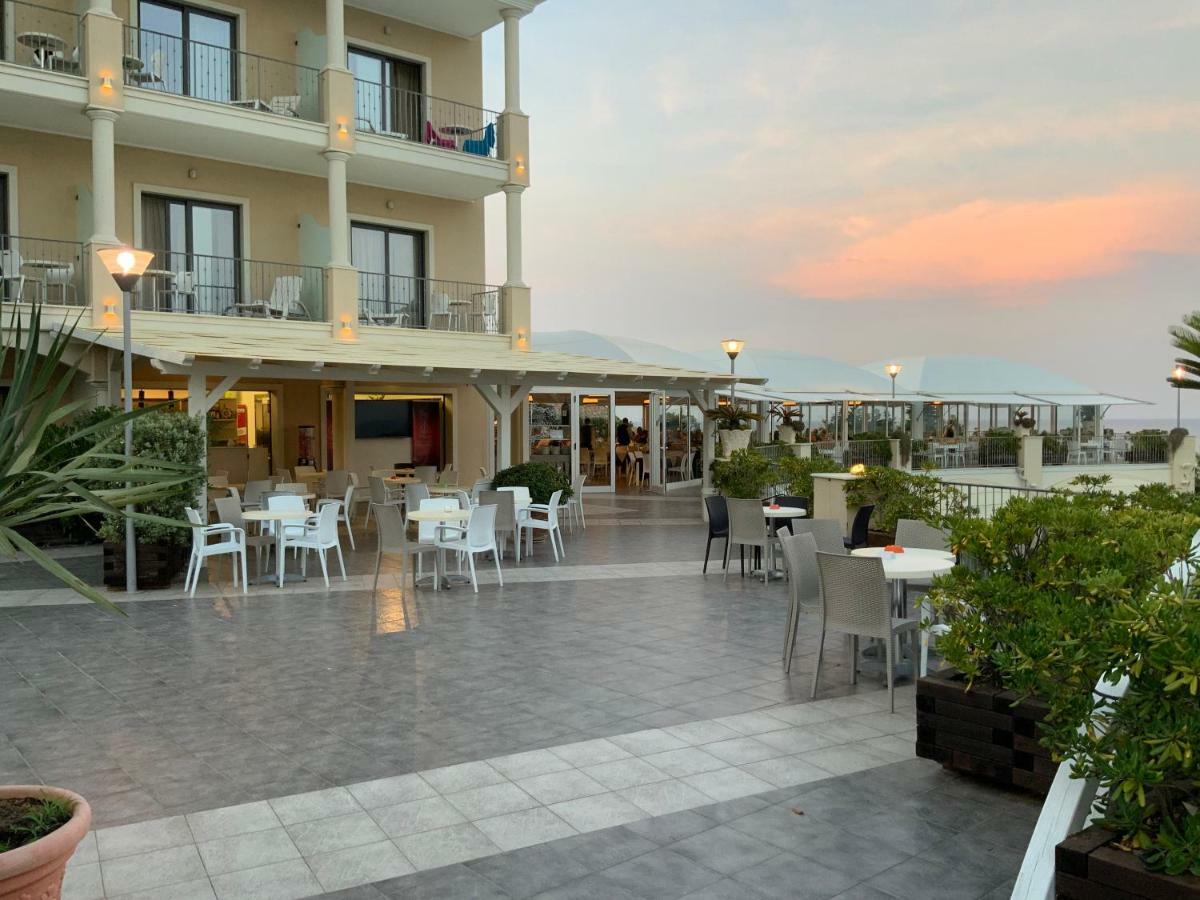 Grand Hotel Balestrieri Torre Melissa Luaran gambar
