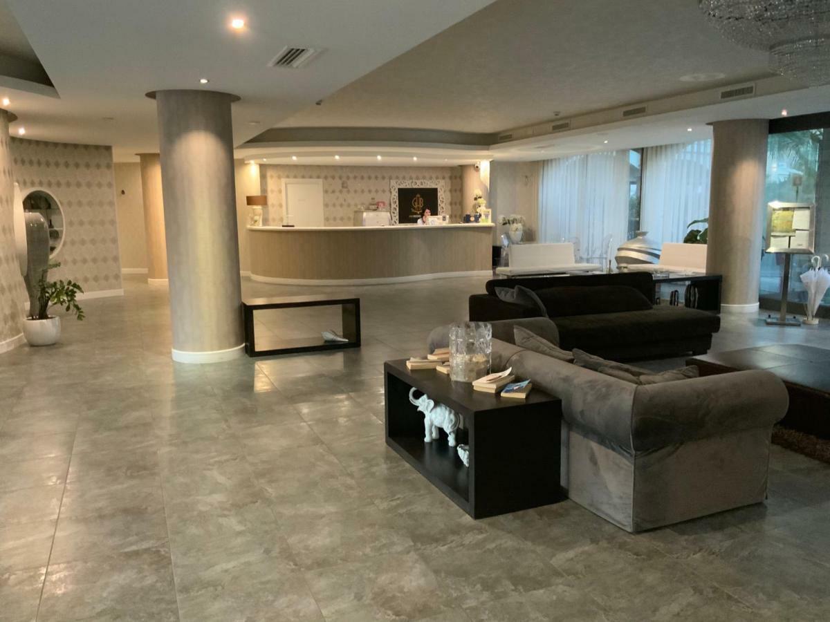 Grand Hotel Balestrieri Torre Melissa Luaran gambar