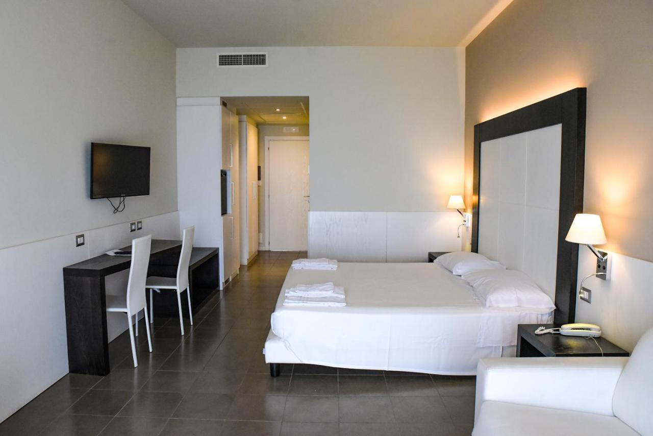 Grand Hotel Balestrieri Torre Melissa Luaran gambar